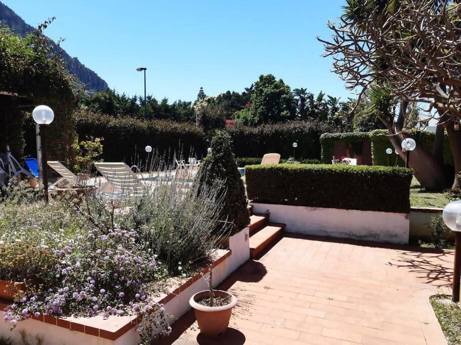 Da Nonna Cettina Appartamento In Villa Con Piscina Палермо Экстерьер фото